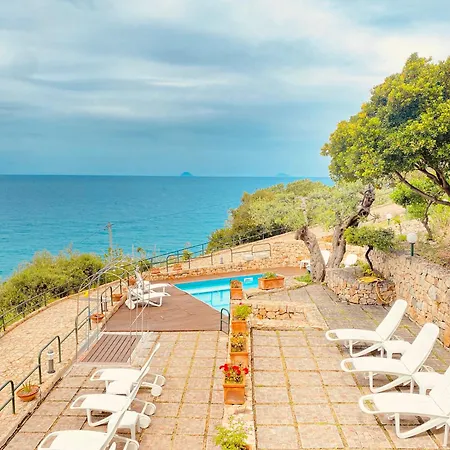 Seaside Oasis Cefalu